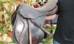 17" seat, 31" tree Stubben Juventus All Purpose Saddle in Ebony for sale. Only used two seasons and in great shape. Comes with leathers, irons and girth.