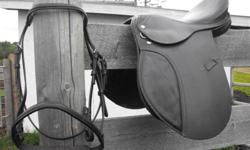 Do you have a little one that wants to try English and Western but you can't justify the cost of all that new tack? I have a deal for you!
13" Wintec Western Saddle- only tried on the pony a handful of times, never rode in (all you need to supply is a